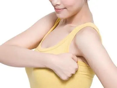 less fat, more fruits and vegetables, lower chance of breast cancer recurrence