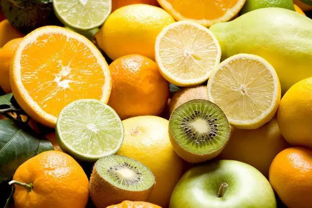 Dietitian guzzles vitamin C and the cold virus disappears?